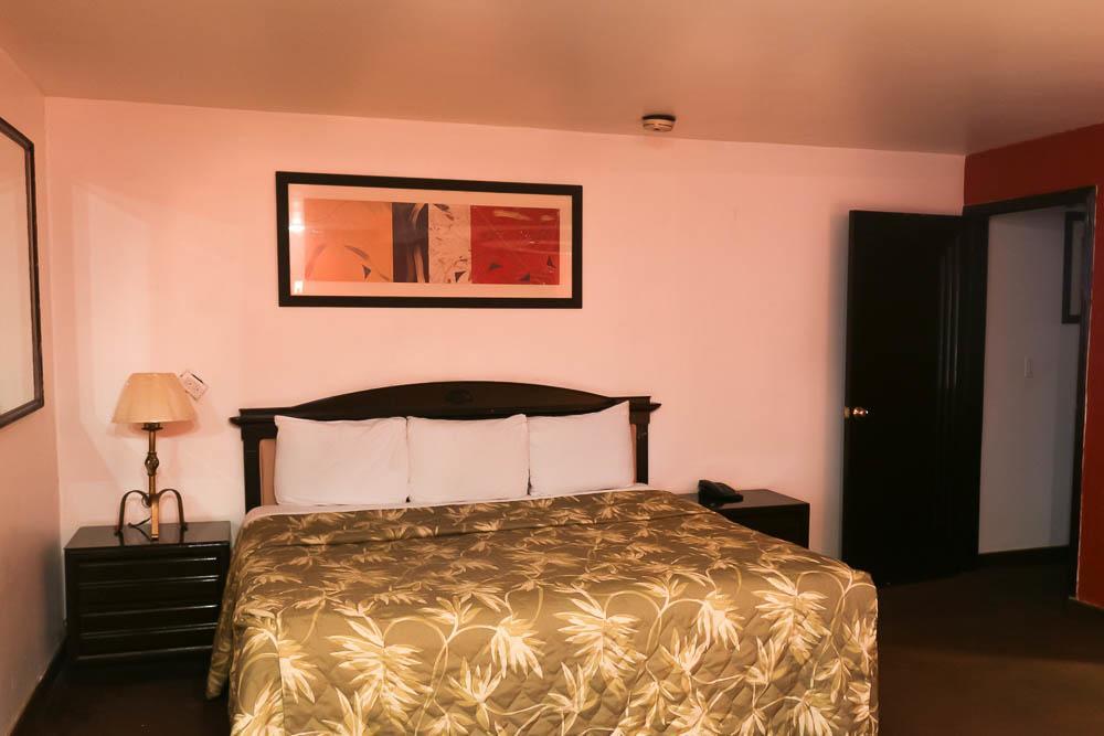 Sunio City Tijuana Room photo